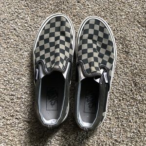 Size 6 checkered vans! Still in great condition!